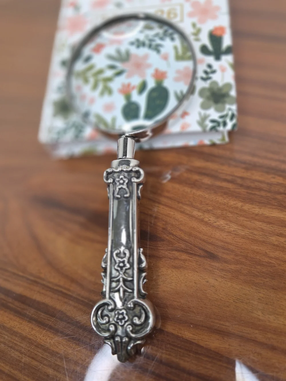 Vintage-Style Silver Handled Magnifying Glass With Art Nouveau Pattern